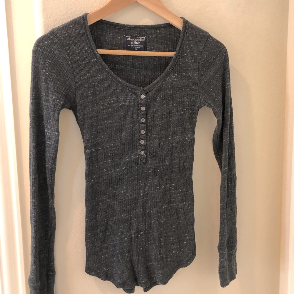Abercrombie & Fitch tee